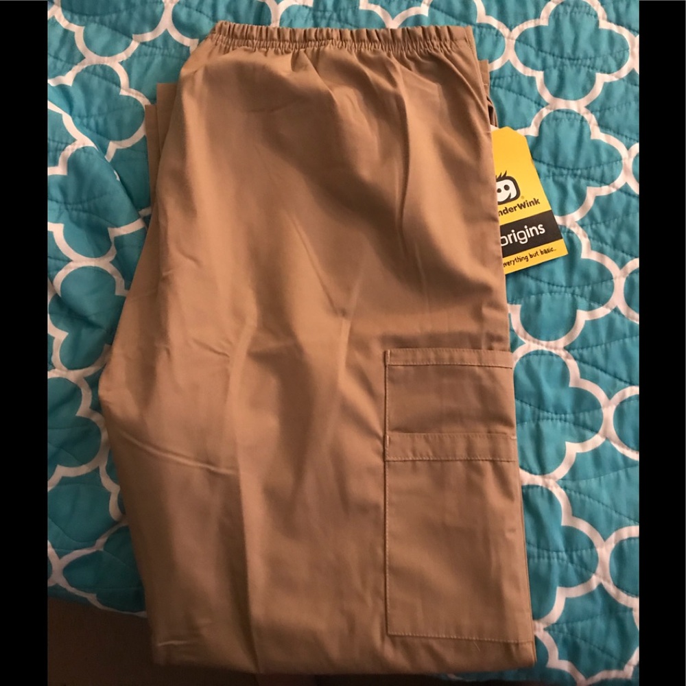 WonderWink Khaki petite scrubs